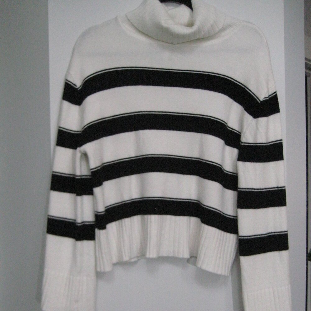 Great cropped sweater